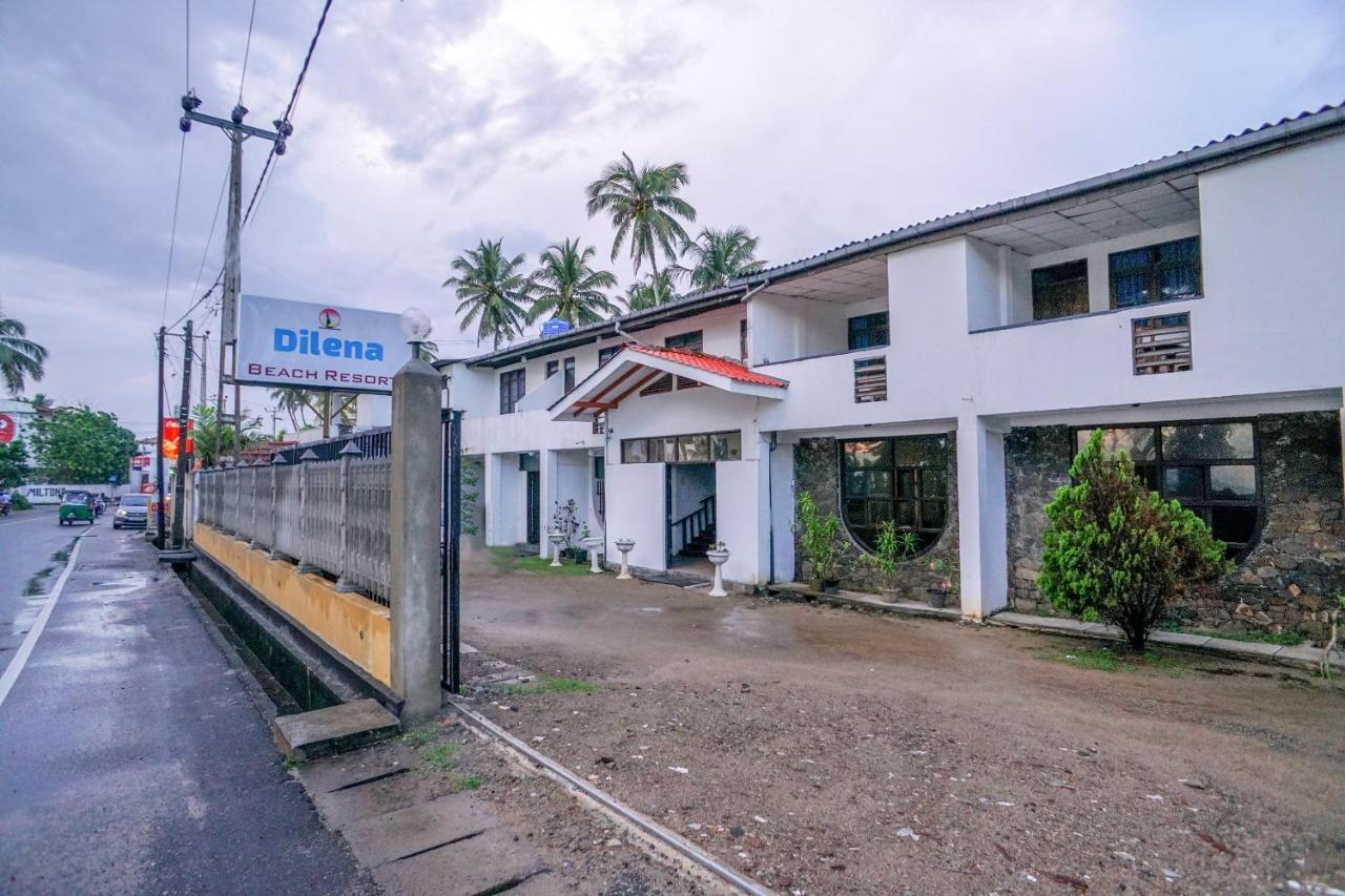 Oyo 384 Dilena Beach Resort Unawatuna Exterior foto
